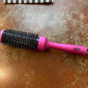Wet Brush blow dry roller brush